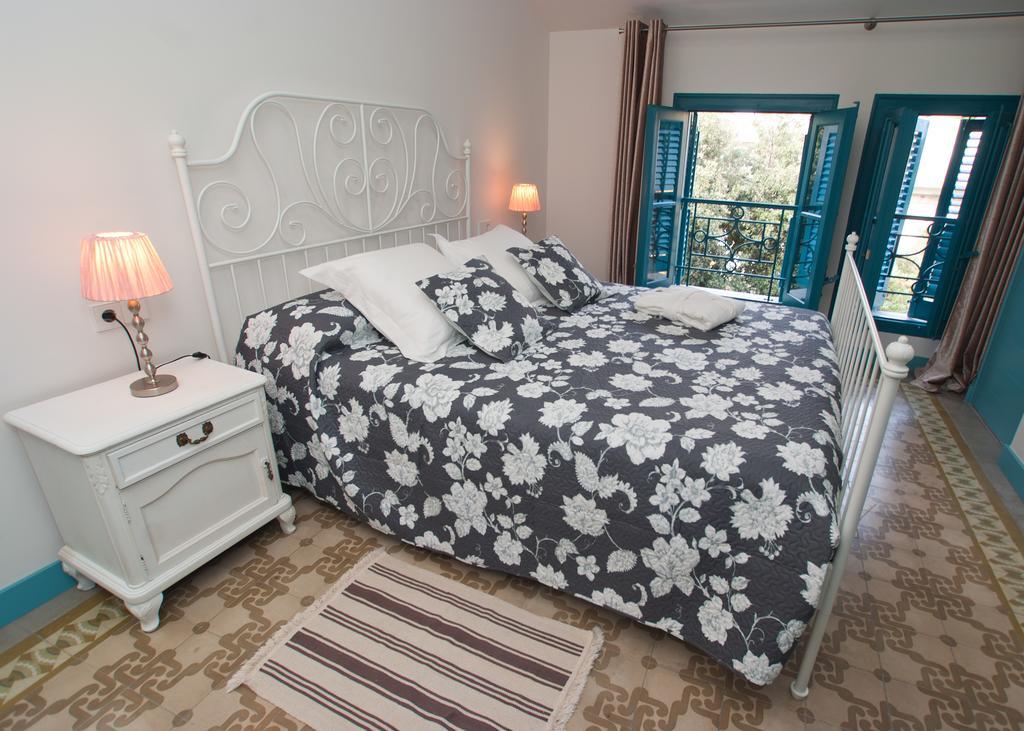 Hotel Hostal Chic Sant Feliu de Guíxols Szoba fotó