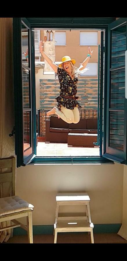 Hotel Hostal Chic Sant Feliu de Guíxols Kültér fotó
